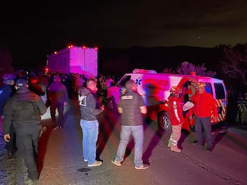 Rescatan a 60 migrantes que viajaban en tractocamión en San Martín de Las Pirámides