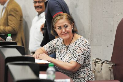 Reaparece Eva Cadena; dice temer por su vida