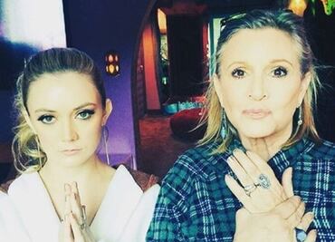 Hija de Carrie Fisher le dedica emotiva canción en la bañera
