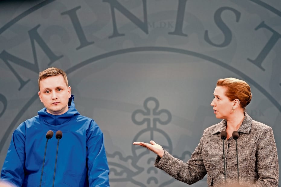 El premier de Groenlandia, Jens-Frederik Nielsen, y la primera ministra de Dinamarca, Mette Frederiksen, ayer en Copenhague. Foto: de LISELOTTE SABROE. EFE