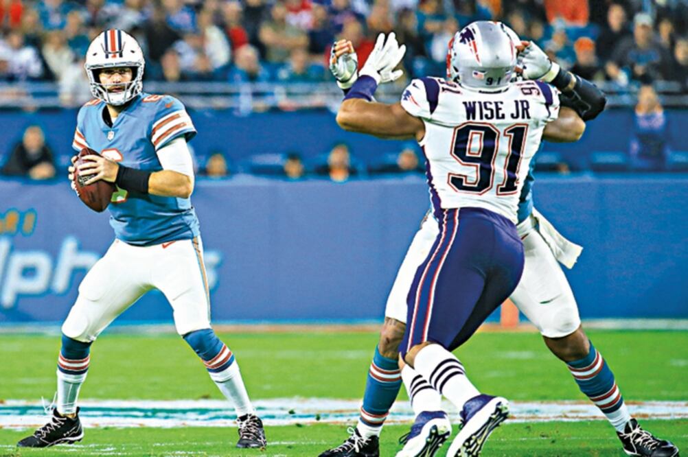 Jay Cutler lanzó para 263 yardas y tres touchdowns (CHRIS TROTMAN. AFP)