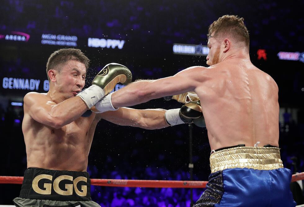 Agencias. Saúl Álvarez y Gennady Golovkin arriba del ring