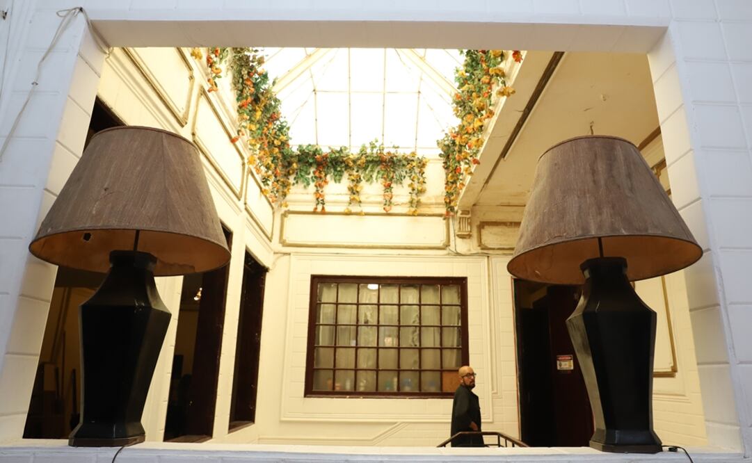 Camila Gómez y Amado Cabrales dirigen Llorar, espacio que apuesta a la poesía, el performance, el baile y el cine. Foto: Berenice Fregoso / EL UNIVERSAL