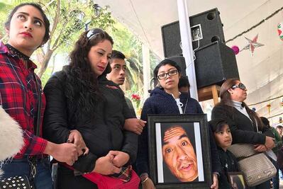 Dan el último adiós a víctimas de San Pablito, en Tultepec