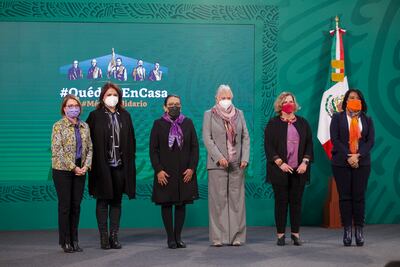 Funcionarias respaldarán "muro" de Palacio Nacional