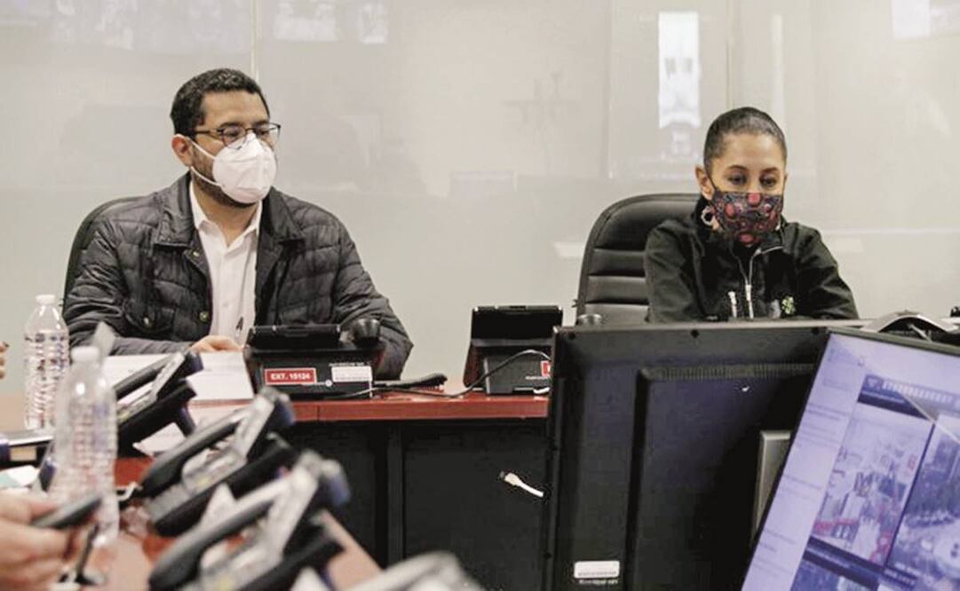 Martí Batres y Claudia Sheinbaum coincidieron en que el Instituto Nacional Electoral no toma en cuenta el censo poblacional de la capital al quitar distritos. Foto: Tomada de Twitter.