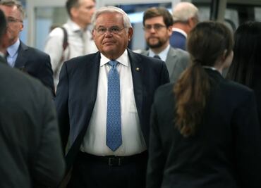 Senador Menéndez y su esposa ahora en la mira por atropello mortal en 2018