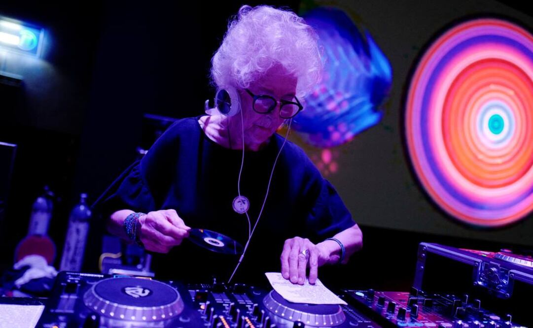 Wika ha puesto música en fiestas para jubilados polacos durante dos décadas (Fotos: Reuters)