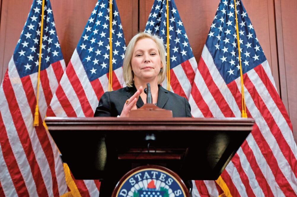 La senadora demócrata por Nueva York, Kirsten Gillibrand, pidió ayer la renuncia del presidente ante las acusaciones de acoso sexual en su contra. (JIM LO SCALZO. EFE)