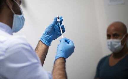 ¿Funcionarán las vacunas antiCovid contra la cepa del virus detectada en Reino Unido?