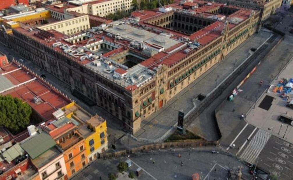 Así se ve desde dron la "muralla" que protege Palacio Nacional