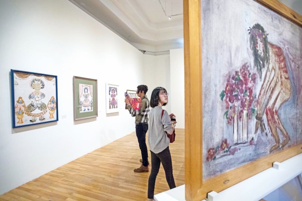 Son 75 piezas que dejan ver las facetas de Chucho Reyes como pintor, escultor, anticuario y coleccionista de arte popular. (GERMAN ESPINOSA. EL UNIVERSAL)