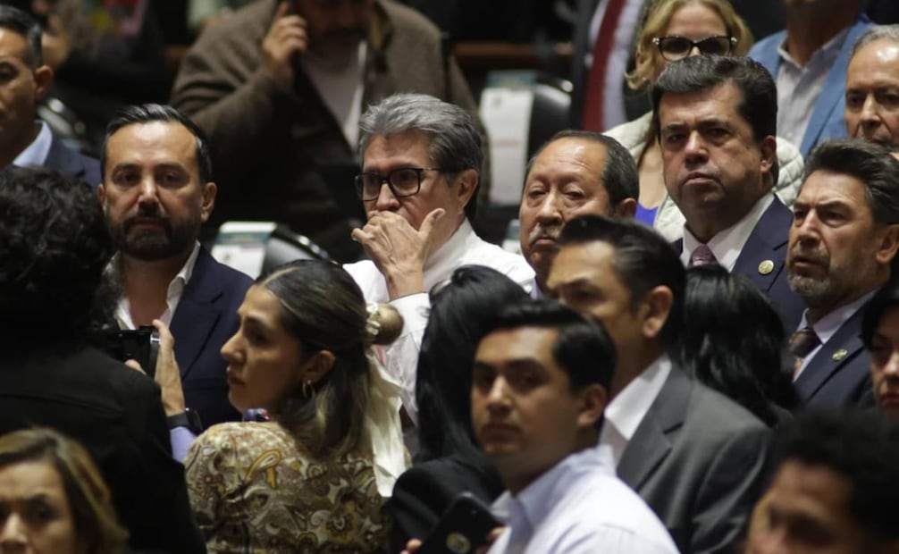 Arturo Ávila, Ricardo Monreal, Leonel Godoy y Pedro Haces durante la sesión extraordinaria donde se aprobó en lo general la Reforma para cambiar la segunda elección judicial a 2028. Foto: Carlos Mejía / EL UNIVERSAL