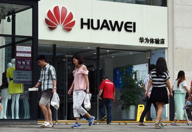 Jefe ventas de Huawei es arrestado por sobornos