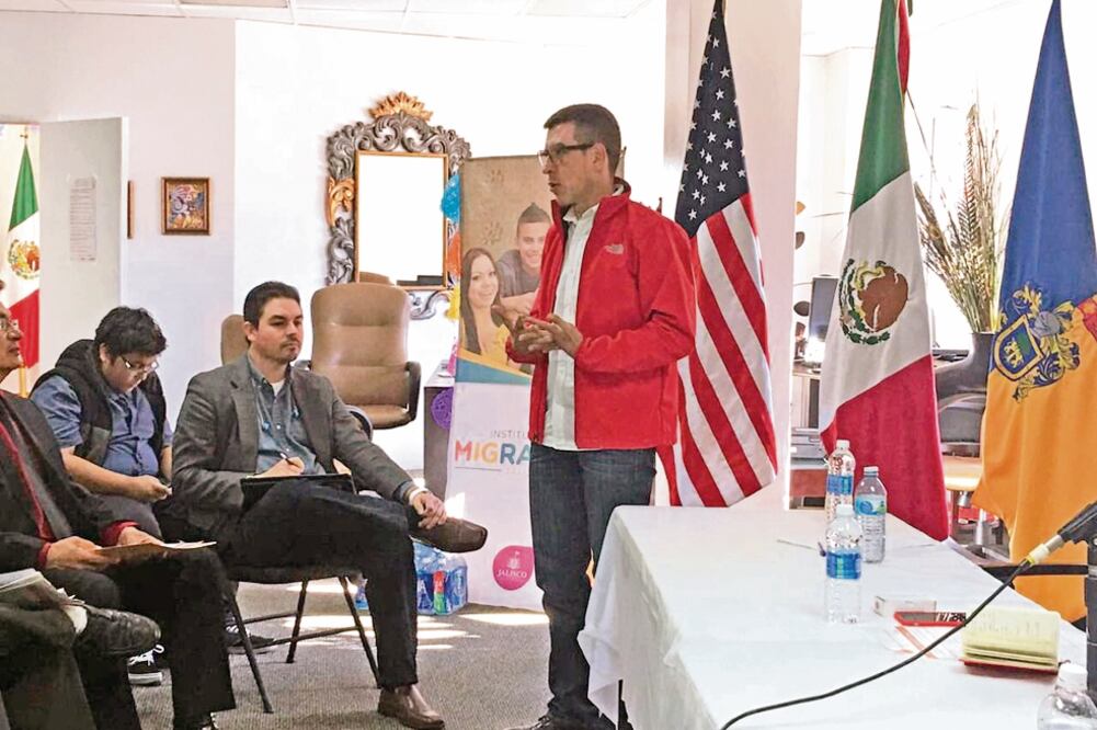 Miguel Castro Reynoso, secretario de Desarrollo e Integración Social local, dijo que hay abogados que se han aprovechado de los migrantes para estafarlos. (FOTO.TOMADAS DE TWITTER)