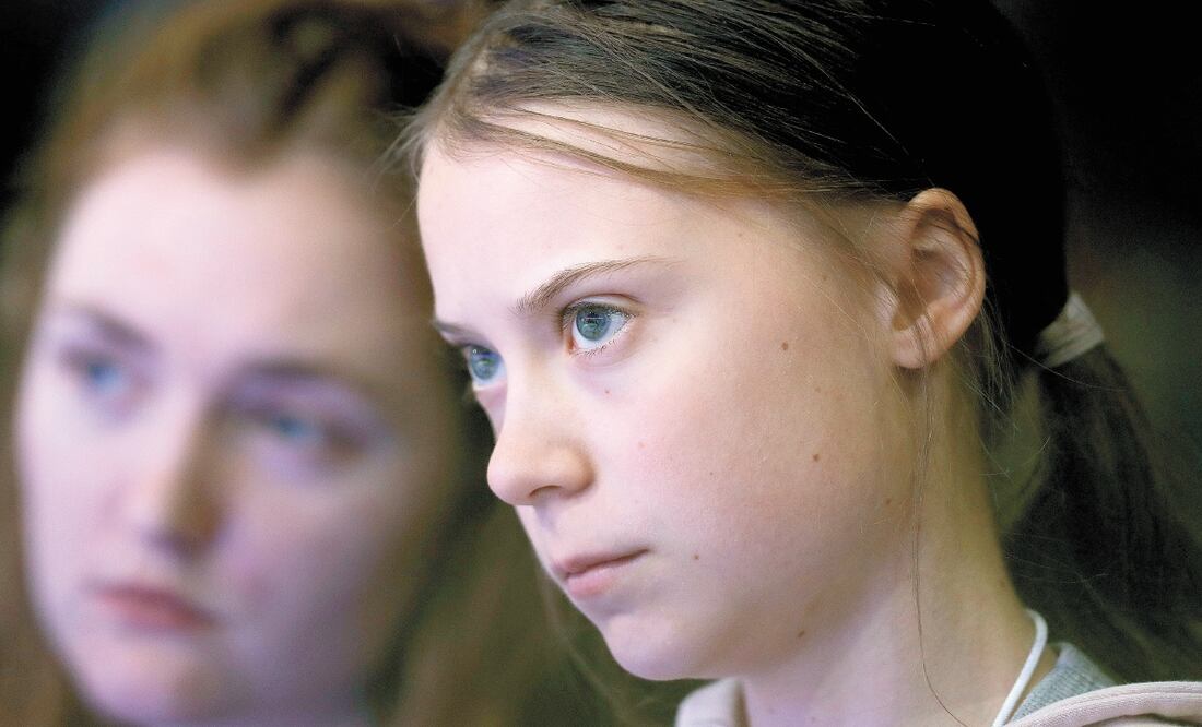 La activista ambientalista Greta Thunberg dijo al presidente de Estados Unidos que con plantar árboles no se acerca a la solución del problema climático. MICHAEL PROBST. AP