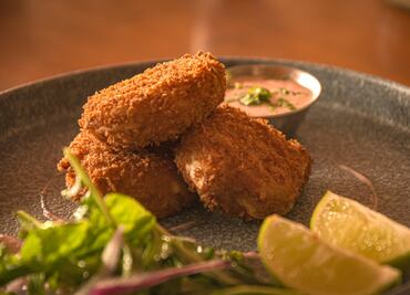 Prepara tortitas veganas empanizadas