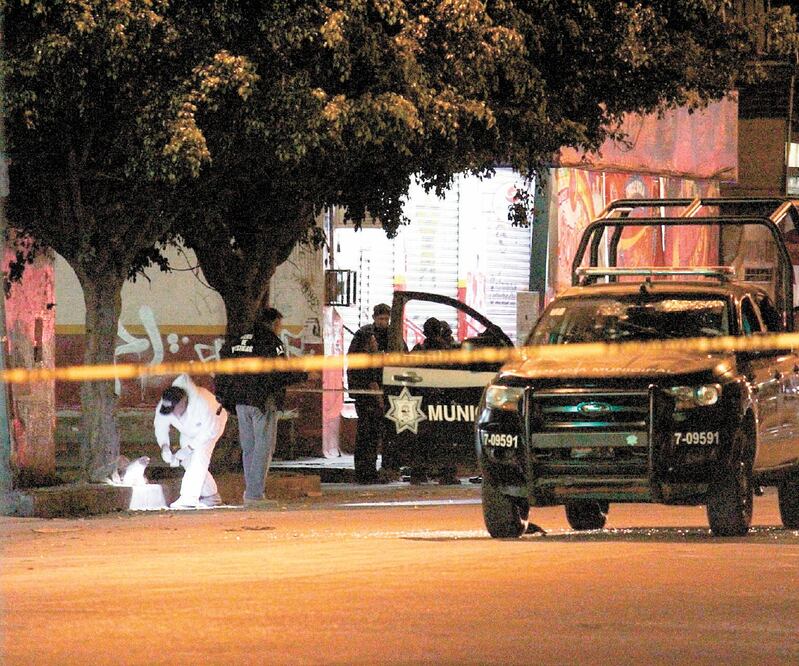 Ayer se cometieron 67 muertes violentas, según las estadísticas del gabinete de seguridad, elaboradas por un grupo interinstitucional conformado por la FGR, Secretaría de Seguridad, Ejército y Marina. Foto: ARCHIVO EL UNIVERSAL