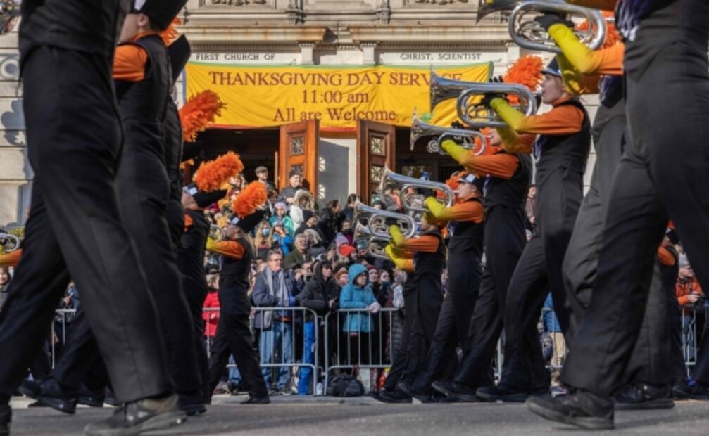 Así celebra EU Acción de Gracias, pese a alza de contagios de Covid-19