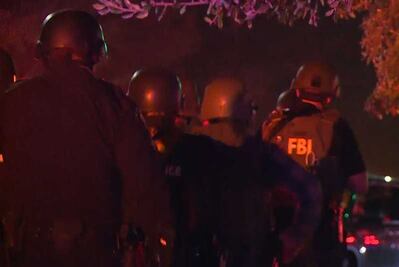 Se registra tiroteo en un bar de California; hay 13 muertos