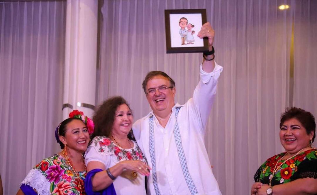 Marcelo Ebrard en reunión en Yucatán. Foto: Cuarto Oscuro