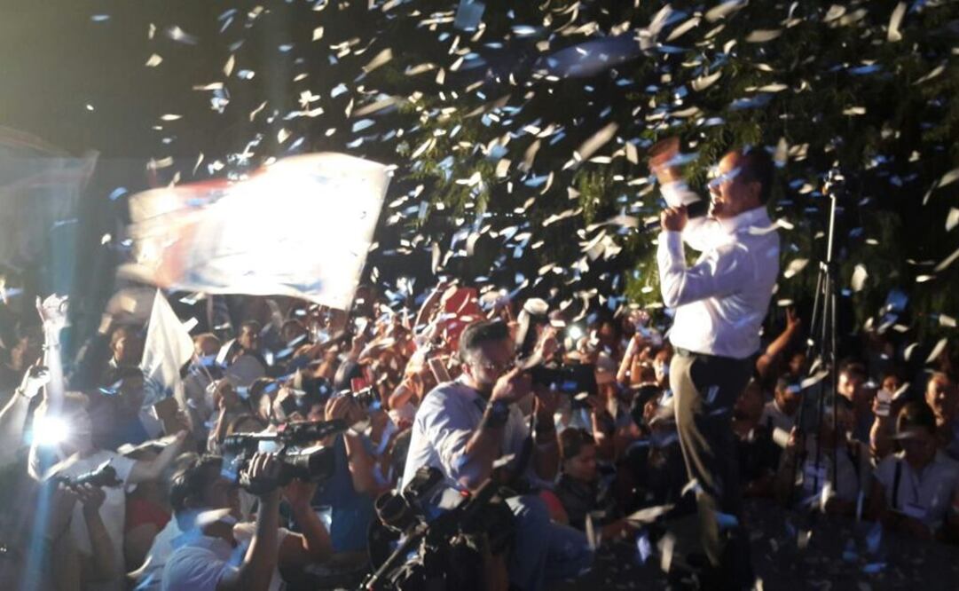 Martin Orozco festejando el presunto triunfo de la gubernatura en Aguascalientes
