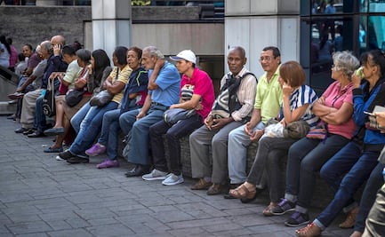 Pensionados podrán cobrar este viernes pago de diciembre: IMSS