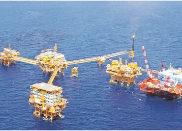 Nueva ola de Covid-19 puede frenar recuperación del crudo, alerta la OPEP