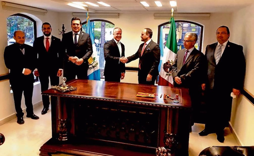 Hace tres años, en enero de 2022, fue designado como cónsul honorario de Guatemala en Toluca, Estado de México. Foto: Especial
