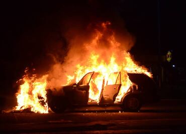 Yunes critica protesta de empresarios con quema de auto