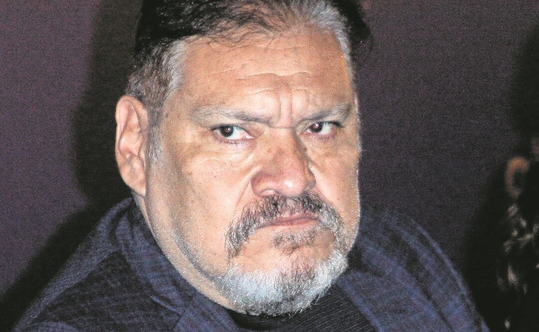 Su personaje comanda un vehículo de primeros auxilios. Fotos: Clasos