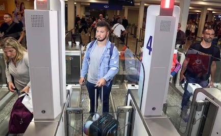 Argentina anuncia estricta reforma migratoria; endurecerá ingreso de extranjeros y deportará a quienes delinquen