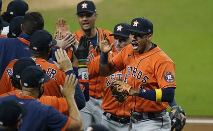 Los Astros, a un triunfo de lograr una histórica hazaña
