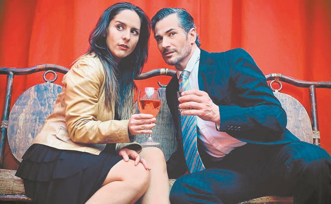 Sicard actúa en el montaje No molestar en horas de adulterio, la cual se presenta mientras el público degusta una cena y música. Foto: CORTESÍA