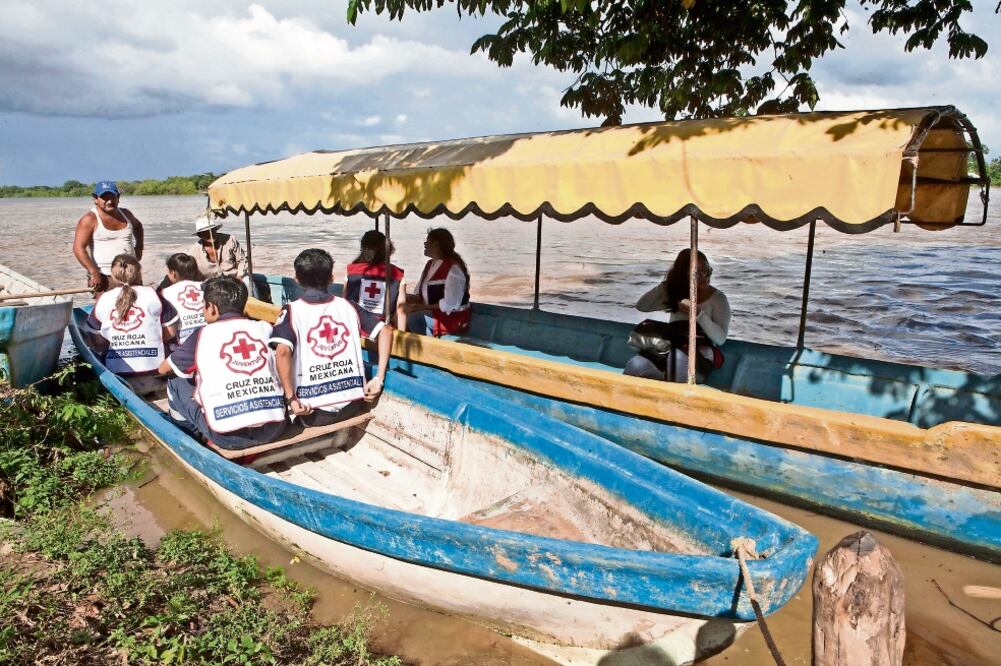 En comunidades rurales de El Corrazal, Tomas Garrido, El Bejucal y Güiro Arrancado, más de mil 180 pobladores han sido capacitados para prevenir los riesgos de inundaciones  del desbordamiento de los ríos Usumacinta y Grijalba (CRISTOPHER R. BLANQUET)