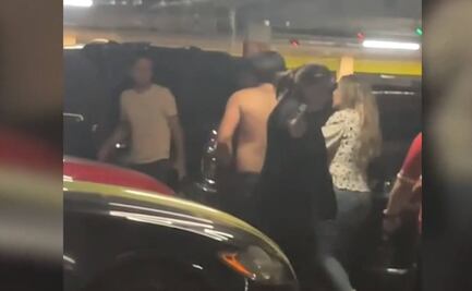 Investigan disparos en estacionamiento de centro comercial en Edomex