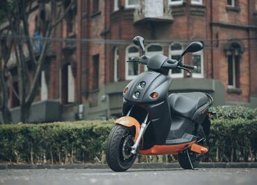 Vmoto V110 L: invasión eléctrica