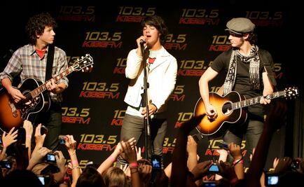 Jonas Brothers regresan a los escenarios y sus fans encienden las redes