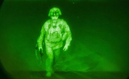 La imagen del último soldado de EU que abandonó Afganistán