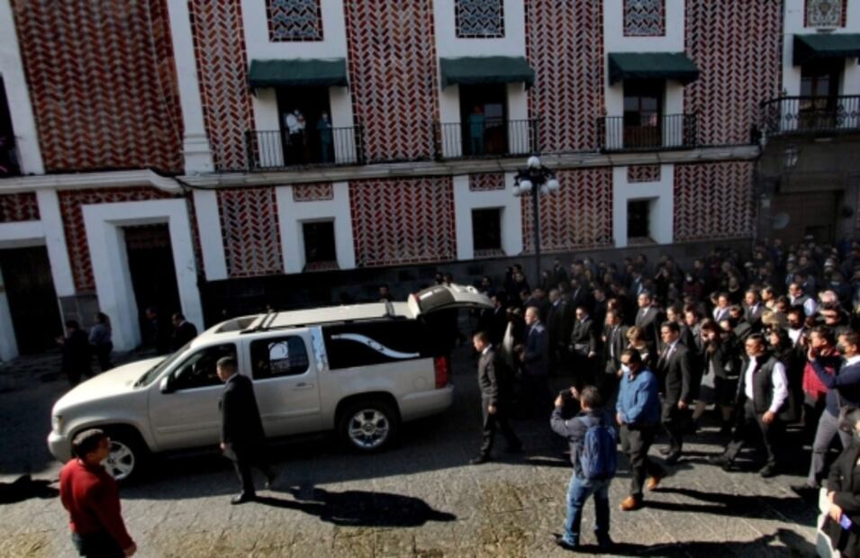 Crónica. "Reformista, transformador, incorruptible": Así despiden al gobernador Miguel Barbosa