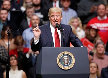 Pese a conclusión de Comité, Trump mantiene acusación contra Obama