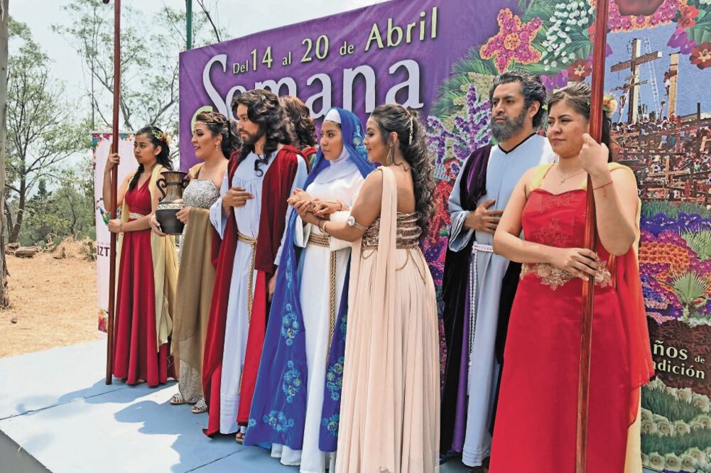 En esta edición de la Pasión y muerte de Cristo, la mayoría de los integrantes del elenco son vecinos de Iztapalapa de entre 20 a 23 años y estudiantes de alguna carrera de educación superior. (SERGIO TREJO. EL UNIVERSAL)