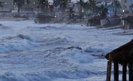 "Kenneth" ya es huracán de categoría 4; no afecta al país