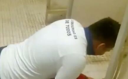 Indagan a 5 policías por violar a compañera