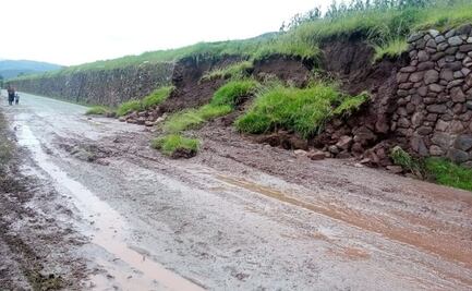 Muro inca se desploma por fuertes lluvias en Cusco