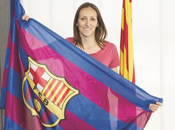 Aún falta profesionalidad en futbol femenil: Tajonar