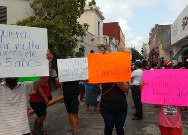 Protestan en oficinas de la CFE por falta de servicio y cobros excesivos en Yucatán