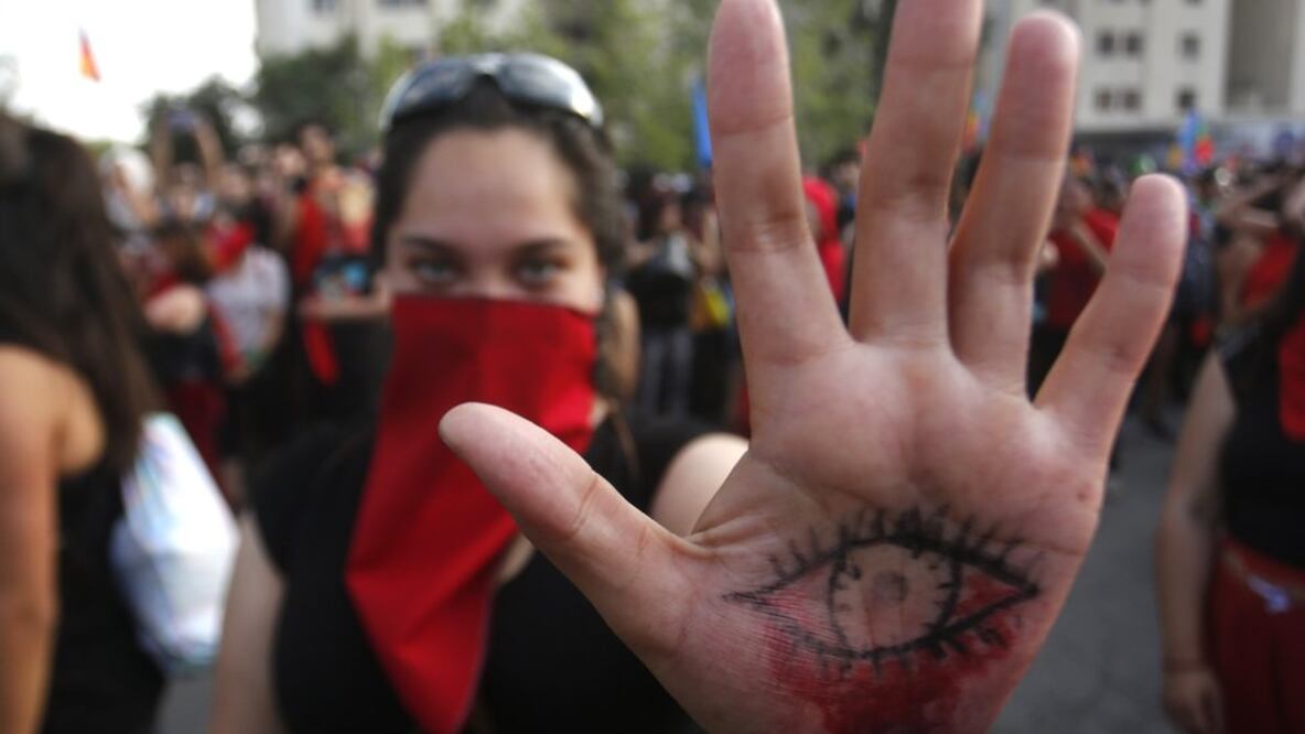 Millones han salido a protestar en Chile en los últimos meses en contra de la desigualdad. Foto: Getty Images 
