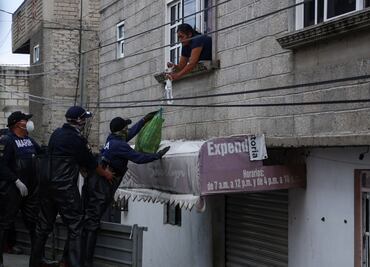 VIDEO: Secretaría de Marina instala puesto de mando en Chalco; reparten agua y comida a afectados por inundaciones