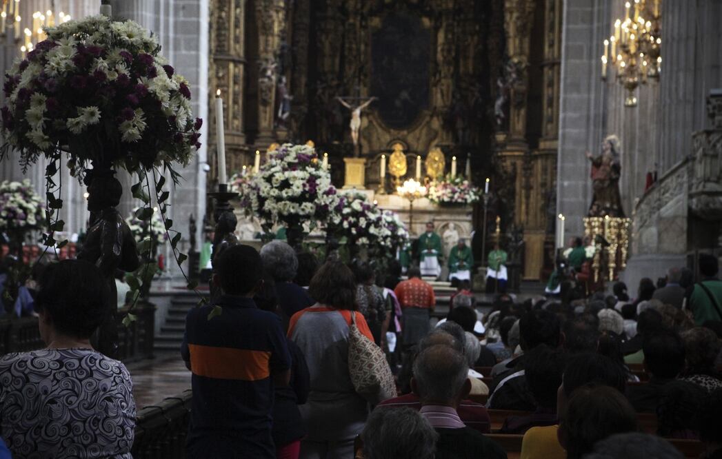 Sunday Mass at the Metropolitan Cathedral in Mexico City – Photo: Cristopher Rogel Blanquet/EL UNIVERSAL